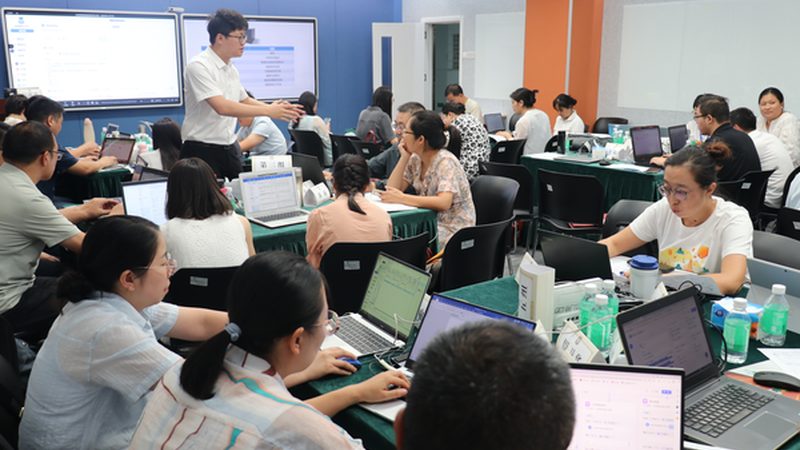 少儿编程加盟，费用构成与考量因素揭秘