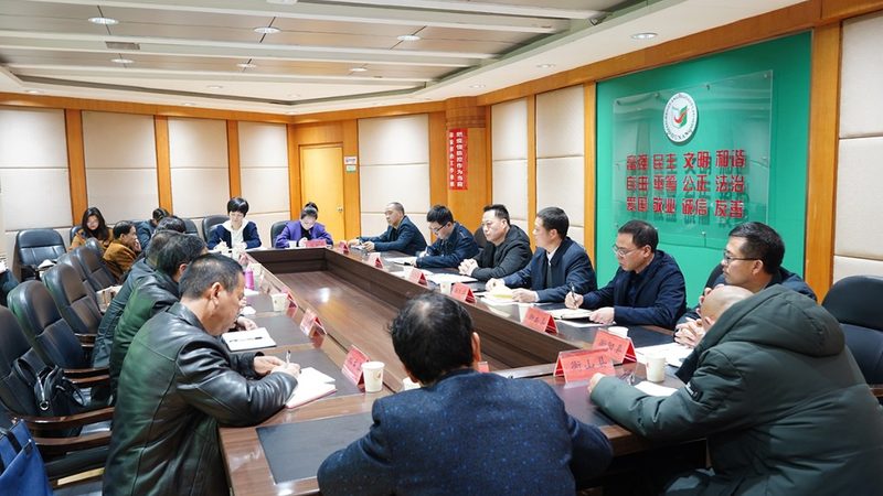 企业内训与公开课：一场培训的两种路径